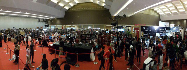 JakToysFair's tweet photo. Menjelang siang, beginilah suasana pengumjung di #BOTT16 https://t.co/uvrR3Z4VlN