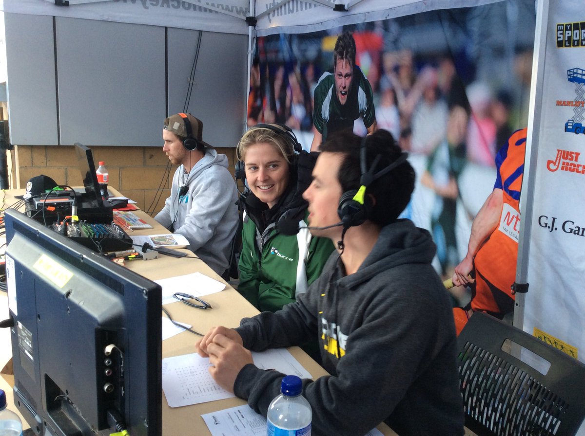 Fresh from her campaign at the Rio Olympics! Hockeyroo goal keeping superstar <a href="/RachLynch27/">Rachael Lynch</a> joins the live stream!