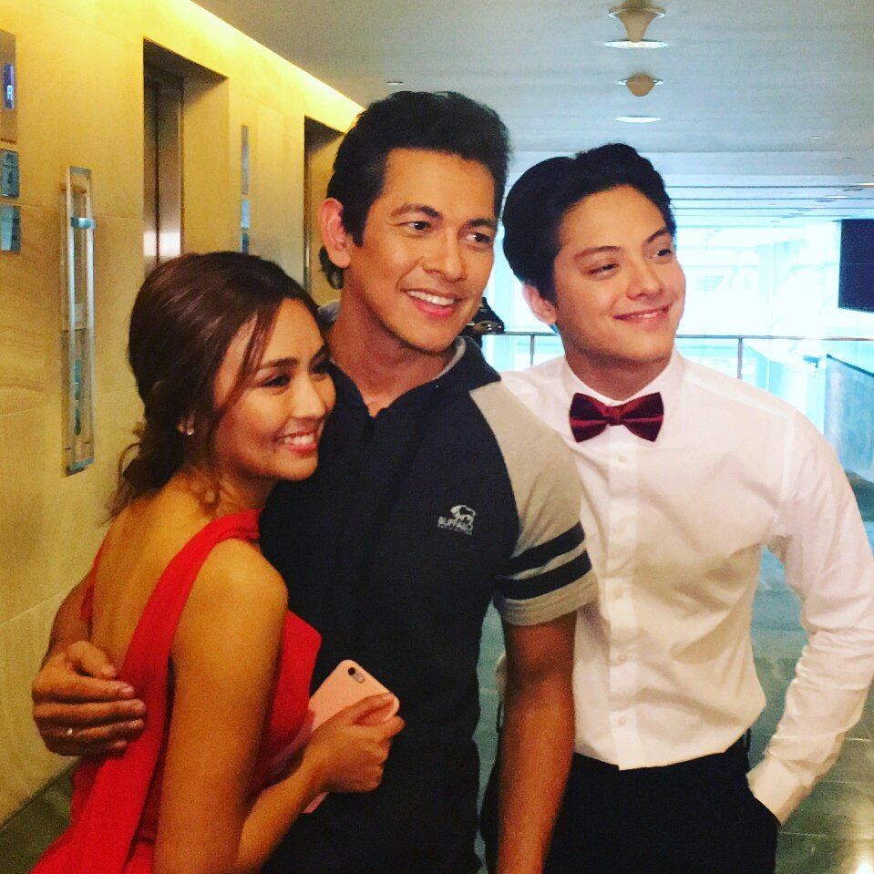 KathWinkies's tweet image. KathNiel with @GaryValenciano1 💙💯

#ElyAndMiaASAPGoNaGo 
#PushAwardsKathNiels