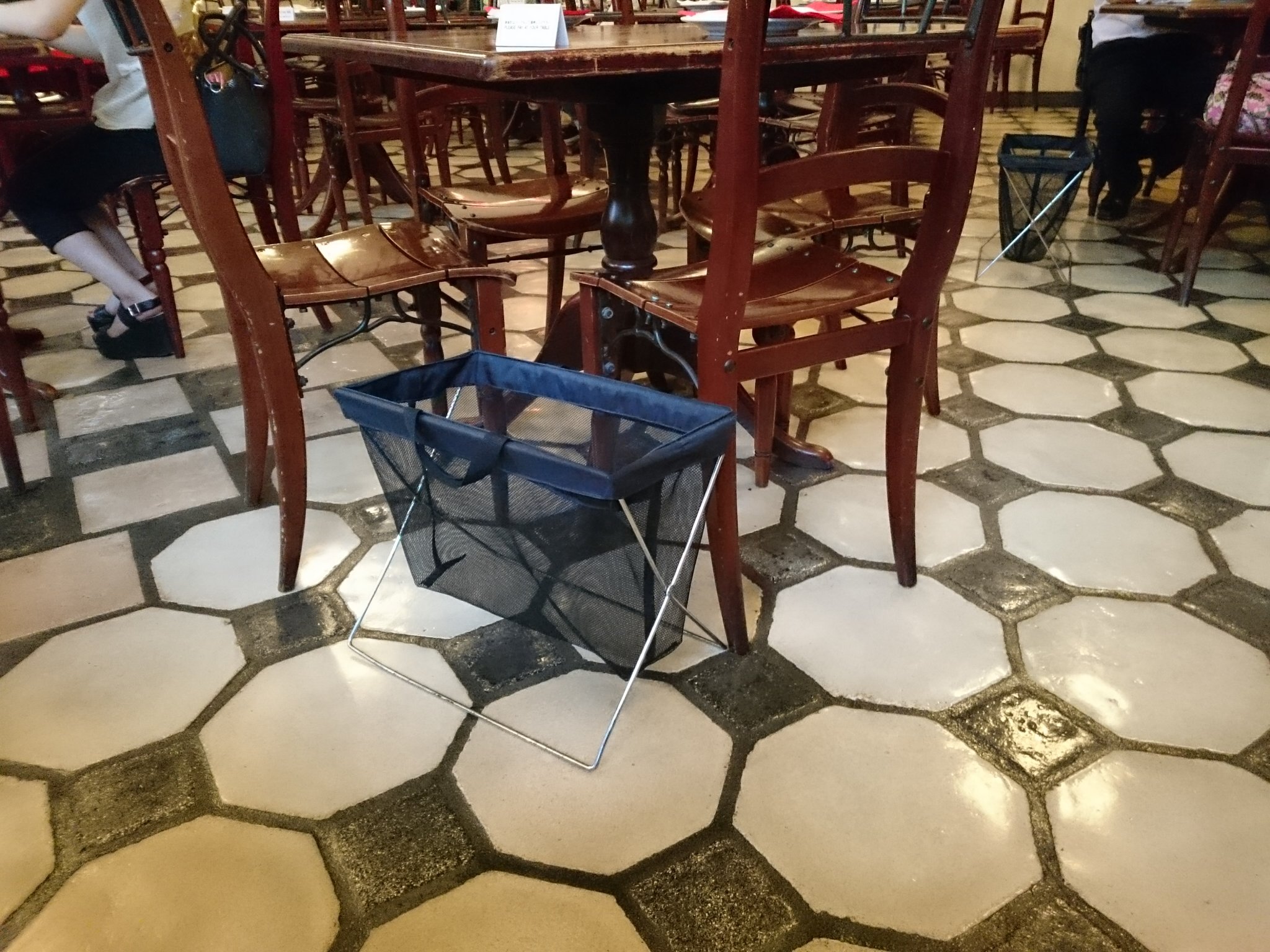 Kobaya 君の名は で瀧くんのバイト先のイタリアンレストランにて食事してます お店に撮影許可は頂いています 君の名は 聖地巡礼 T Co Ox9xldaaig Twitter