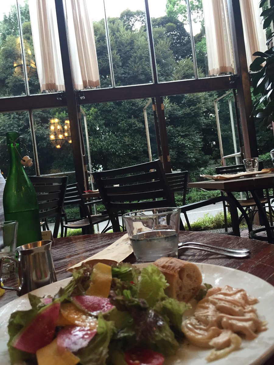 リジス בטוויטר 君の名は の瀧くんのバイト先の都内某所のレストランで夕食 雰囲気めっちゃお洒落で料理も美味しい