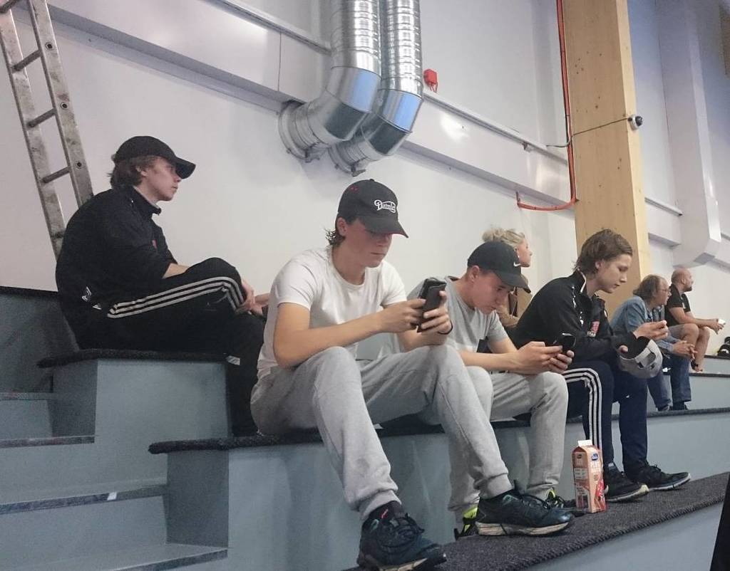 rsspanthers00's tweet photo. Rangers vei pudotuspelipaikan. Meillä vähän bensa loppui 3.erässä. Divari kutsuu meitä. https://t.co/ceiXuG3jmX https://t.co/2Fj4FrSmUZ