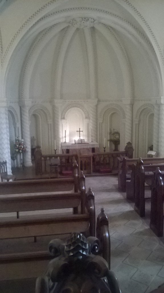 1300Codex's tweet photo. Beautiful chapel within Penryhn  Castle. https://t.co/hJvlTUeEKa