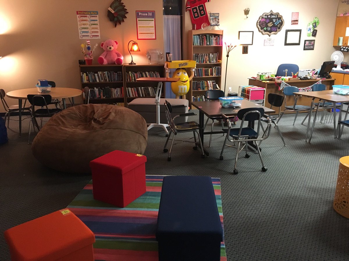mccorkle_sandra's tweet photo. I'm using flexible seating this year and the kids LOVE it! #flexibleseating #elarocks #gocomanches https://t.co/u0JwEWajhC