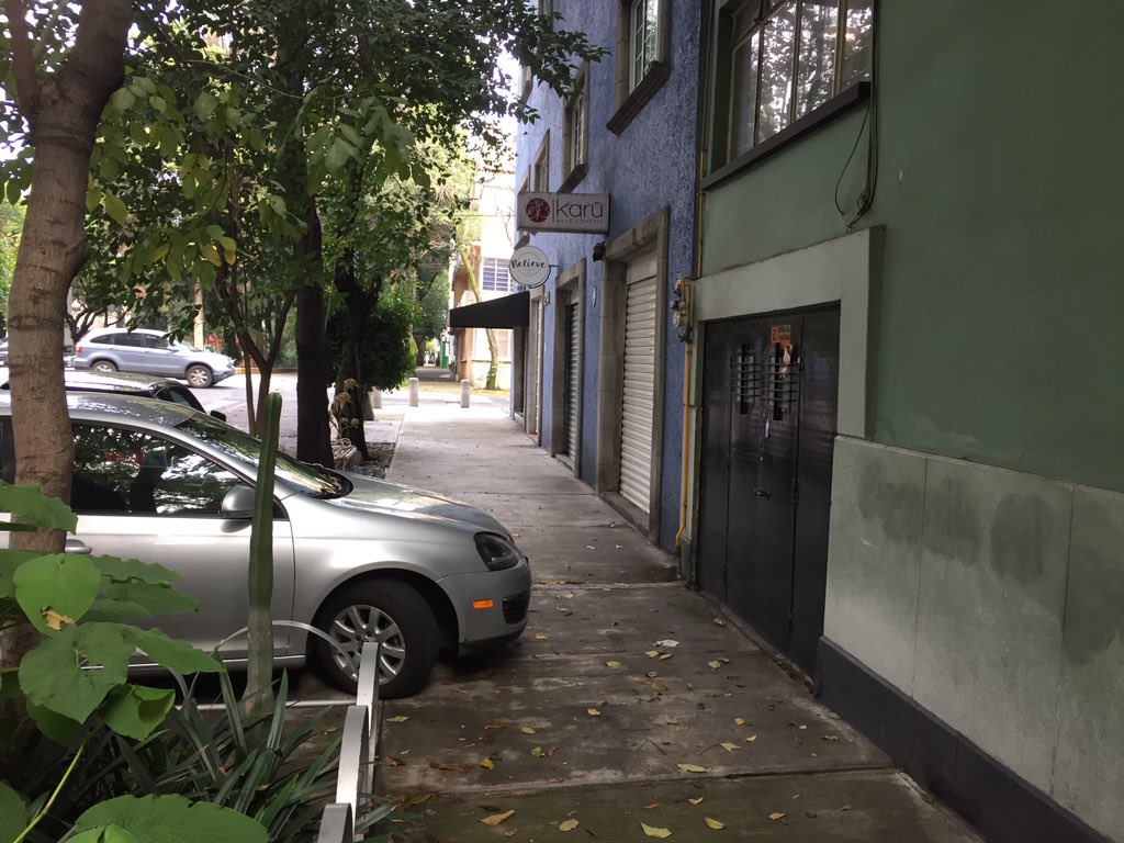 Roberto de la Maza (@vobopa) on Twitter photo Comprobado.Reportes ante <a href="/UCS_CDMX/">Unidad de Contacto del Secretario CDMX</a> son solo atole con el dedo y x eso ciudadanos terminamos haciendo su trabajo Comprobado.Reportes ante <a href="/UCS_CDMX/">Unidad de Contacto del Secretario CDMX</a> son solo atole con el dedo y x eso ciudadanos terminamos haciendo su trabajo