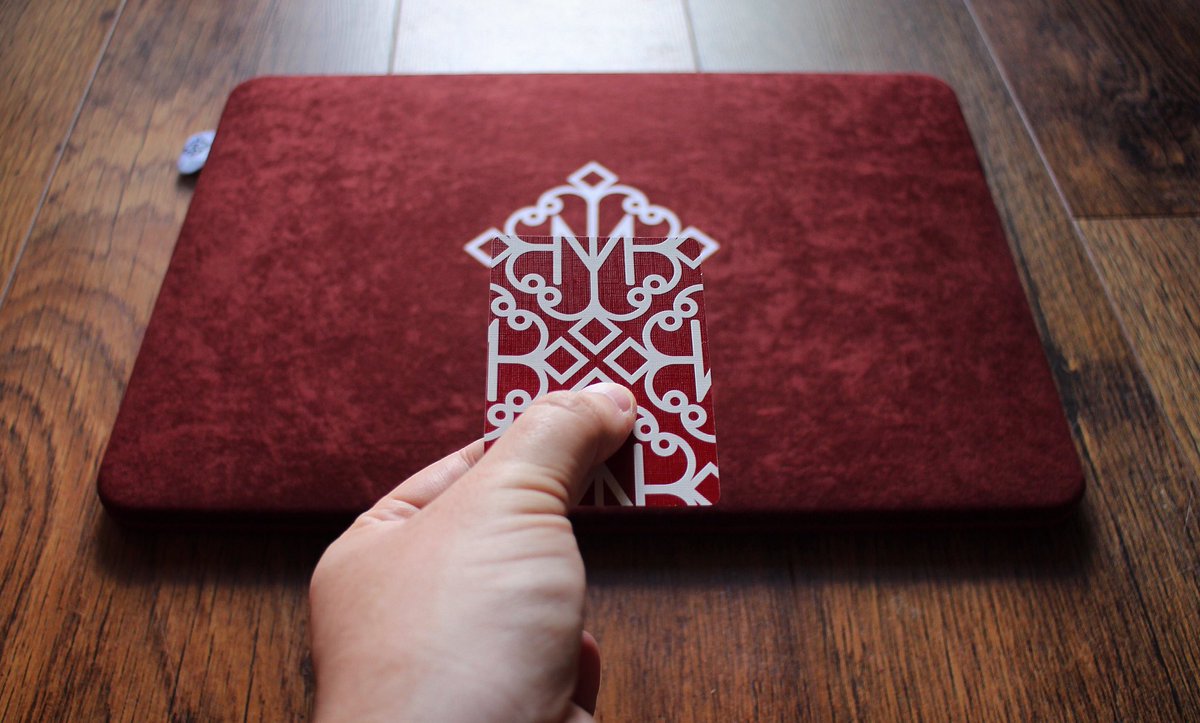 JMAuthentics's tweet photo. Red Hustlers.
@danielmadison @madisonplayingcards @ellusionist
#ellusionist #madison #MadisonSelect https://t.co/9zEfFHoI32