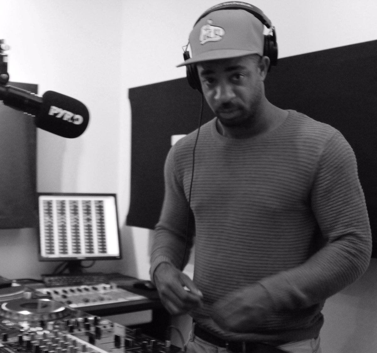 PyroRadio tweet media