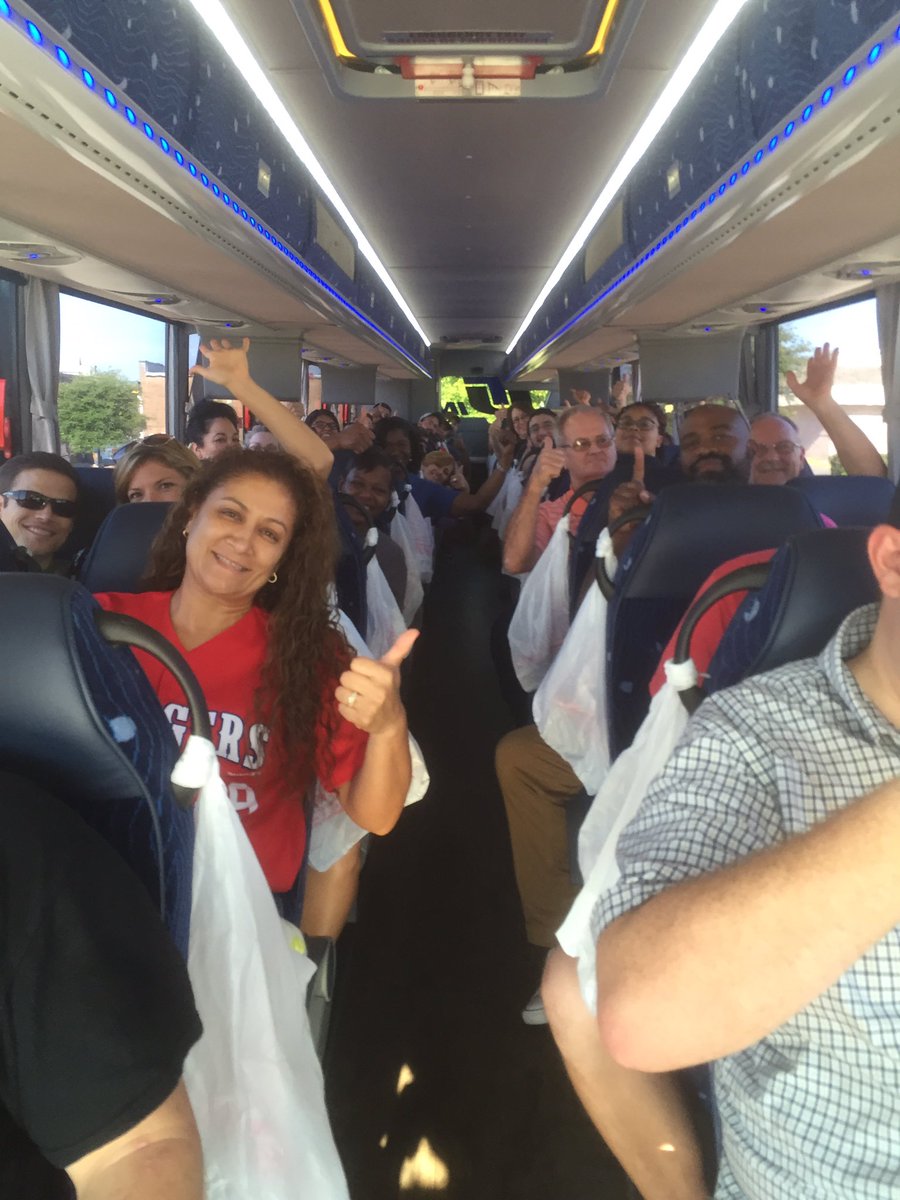 JOsgoodHD's tweet photo. The great SW team departing Dallas to assist in Baton Rouge! @SantiBernardez @cgarc_3 @AMCTHD @kjl265 @AmyO92 https://t.co/II0hZxCRZv