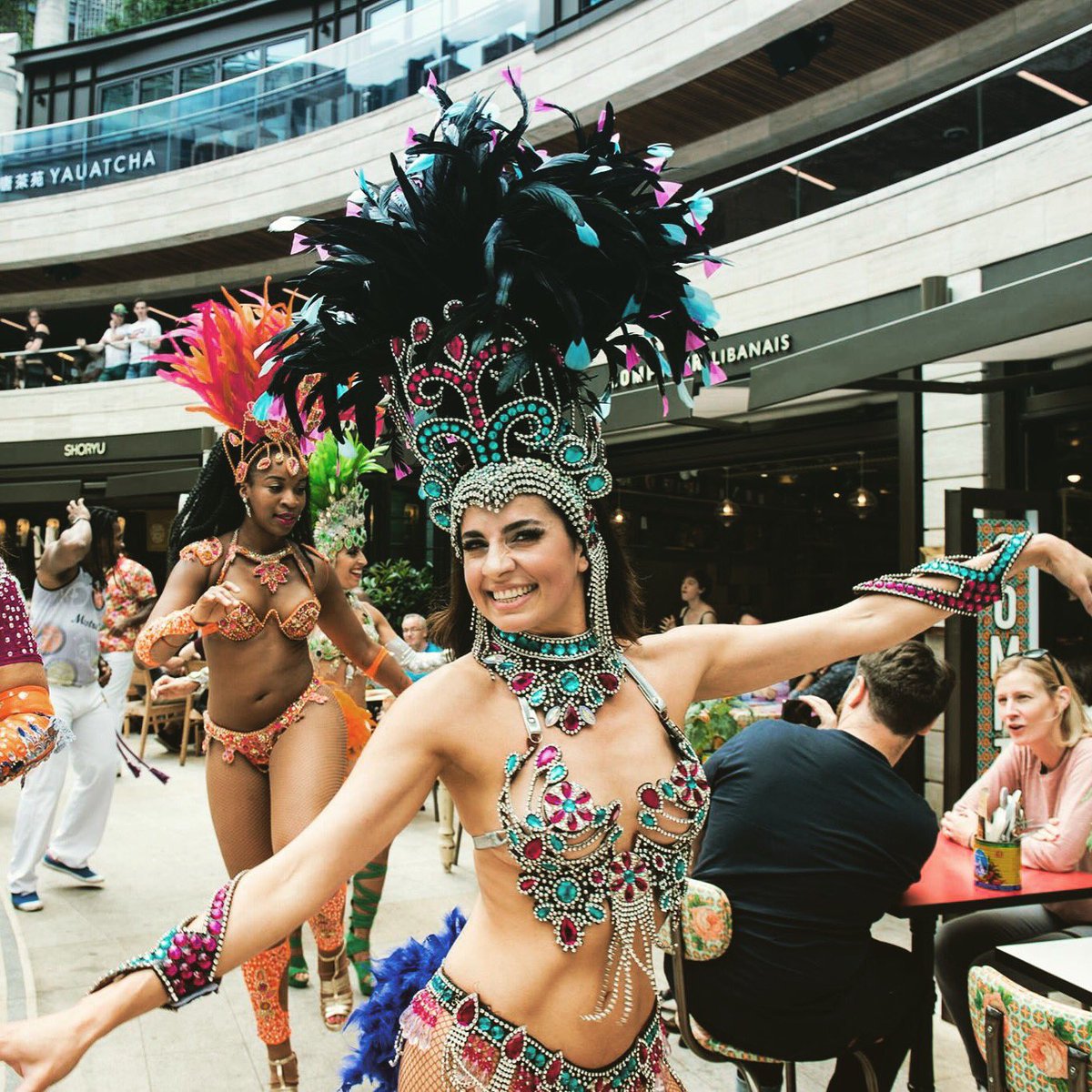 2FitDavis's tweet image. Notting Hill carnival 2016.... Paraiso parade tomorrow!! Passistas on fire! Bateria firebird!!