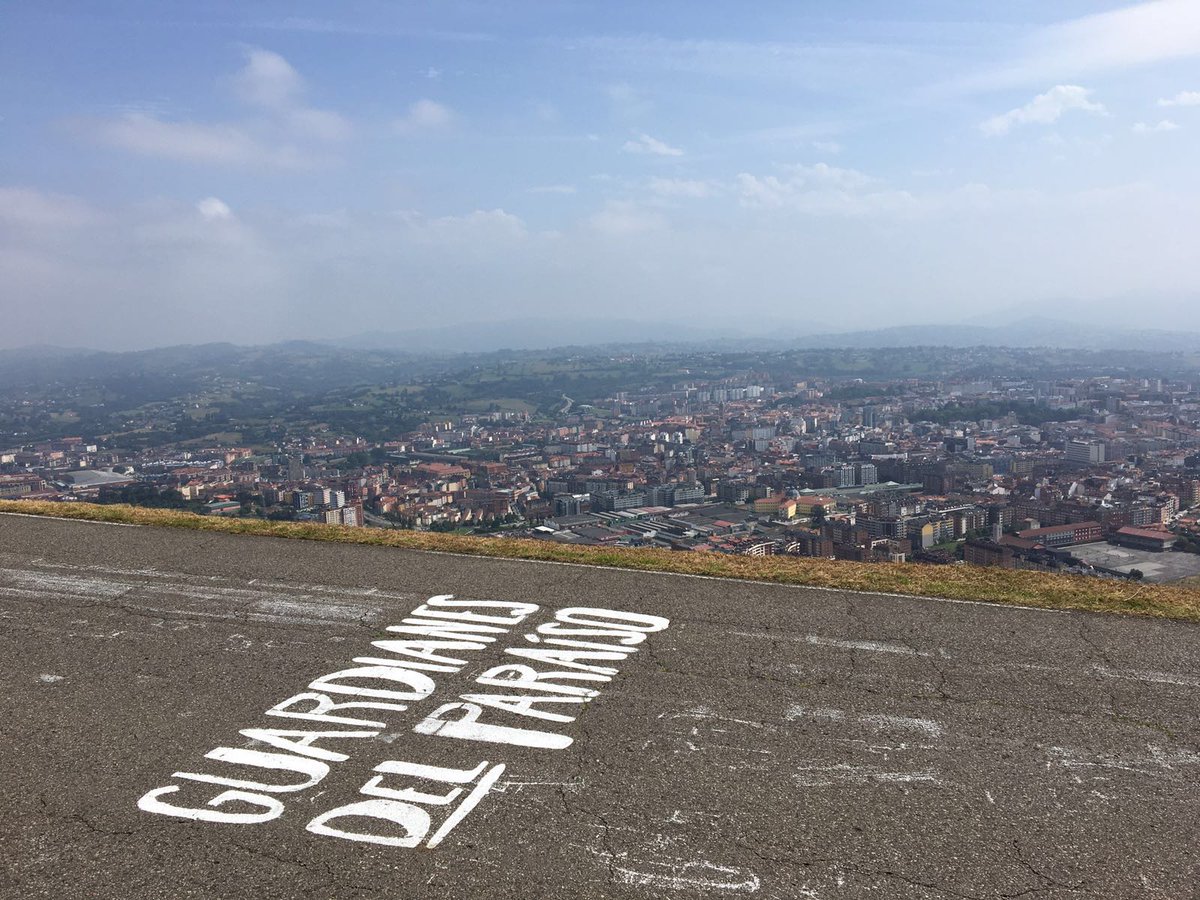 TurismoAsturias's tweet photo. Hoy #Oviedo recibe la llegada de la etapa 9 de @lavuelta. ¡No te la pierdas! https://t.co/DHNkFeTqJq https://t.co/UCWT8I4dlO