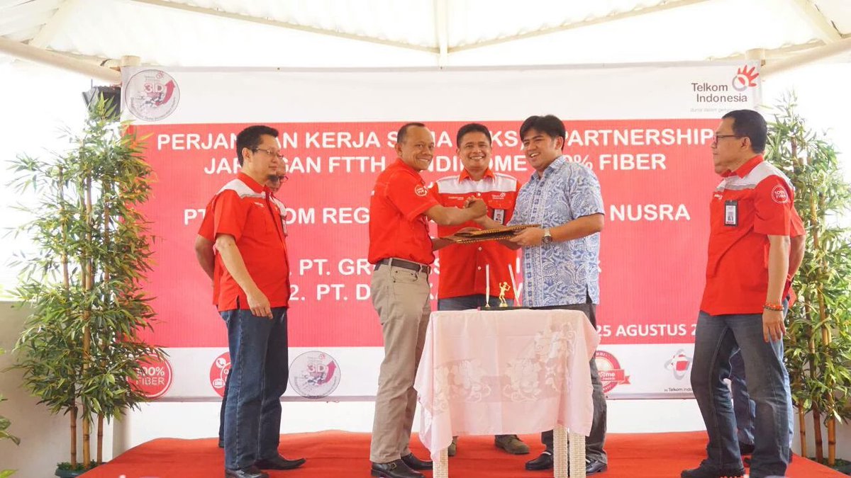 aliagung5's tweet photo. @_funtastic5_
#TelkomFuntastic5
#GEMATREG5
#gemaupdate Kunjungan Dirkons dlm penandatangan MOU TR5 dgn Pengembang https://t.co/mJBjJCoTjL