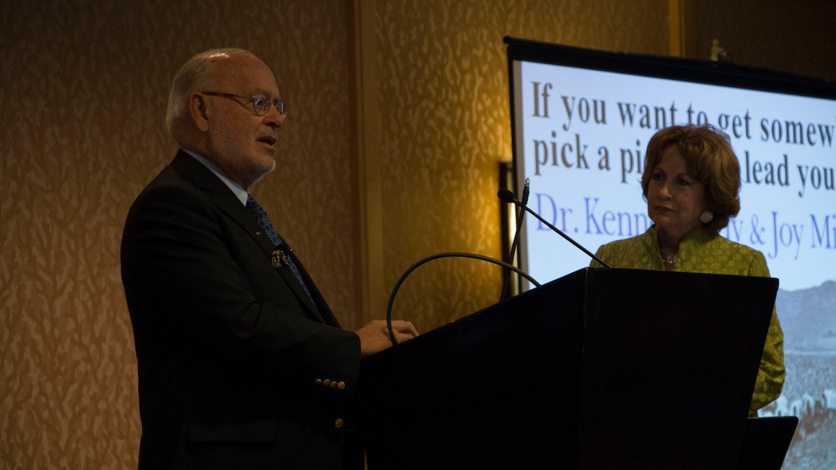 ICOIImplants's tweet photo. Visit our Facebook page https://t.co/tdIiD9KAyP to see all the pictures of the #ICOI Summer Symposium!
#ICOISD2016 https://t.co/BFOoioY041
