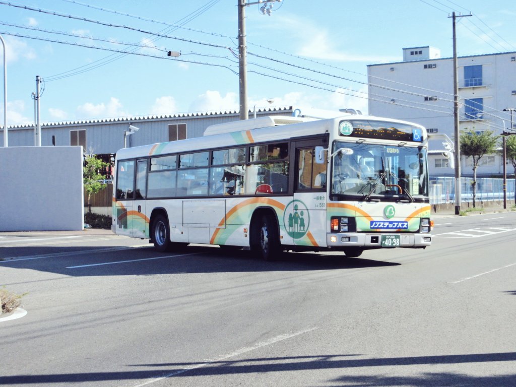 忘れ去られたあまがさ On Twitter 阪神バス尼崎市内線70番です この路線は特に見所はないのですが 北行きは 1度しか信号で曲がらない 路線です 事実3枚目写真の交差点で右折する以外 すべて道なりに五合橋線を直進します こんな路線も珍しいのではない