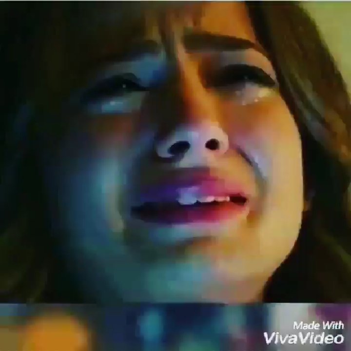 أريد أن ابكي وابكي حتى أفقد 
الوعي فهناك ألم في قلبي يكاد
 أن يقتلني ..!