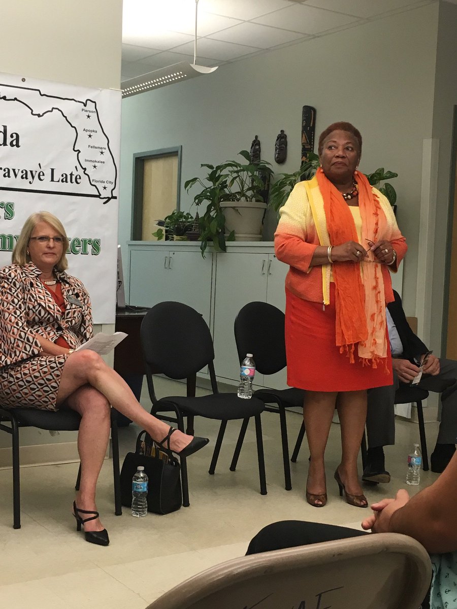 geraldinefl10's tweet photo. I was honored to join with The Farmworker Associations of Florida earlier this week. #TimeForThompson https://t.co/DFu9oVvoBL