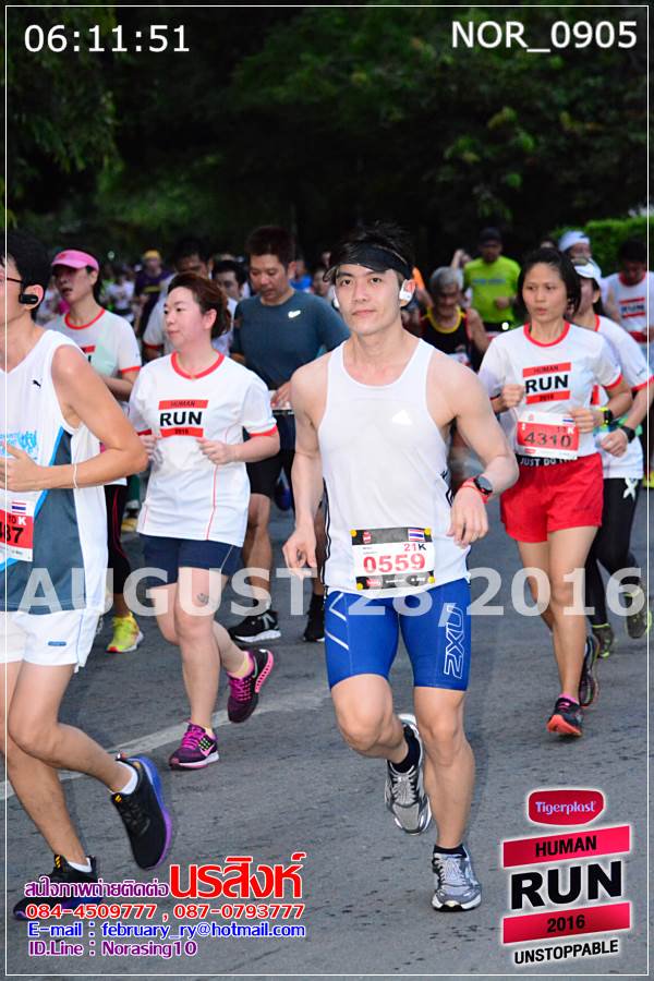 PeteZeed's tweet photo. รูปมาเร้วเร็ว
มีความมือหัก
#humanrun2016
#humanrun
#halfmarathon
#อิ่มอ้วนชวนกลิ้ง
#wingnaidee https://t.co/6bF3Lx4tr7