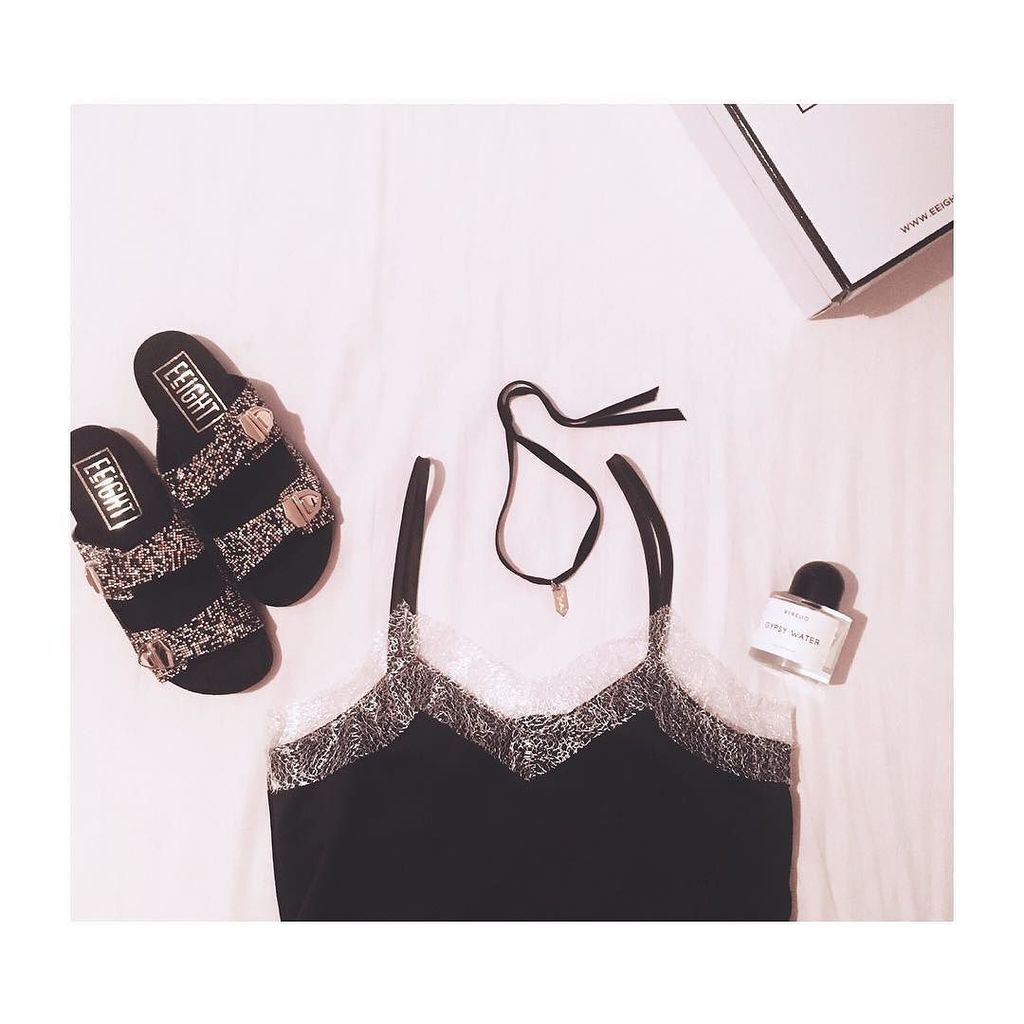 suite_ch's tweet photo. End the season in style๐๐ โ๏ธ
#ootd
#yvessaintlaurent
#eeight
#byredo
#gypsywater
#nastygโฆ https://t.co/iFZSJBAk2z https://t.co/TFX3YBTJUe