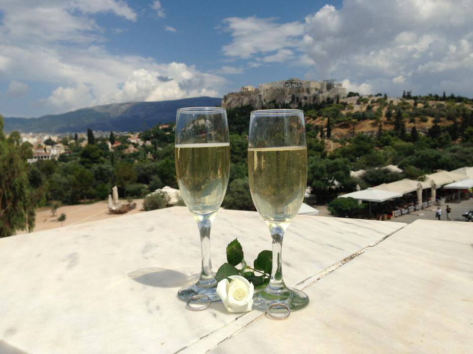 AthensCityGuide's tweet photo. #Greek #lunch with a view! "Sin Athina" #restaurant on 2 Herakleidon st has it all! 💖 #Acropolis #Thission #Athens https://t.co/8XTgQpP93u