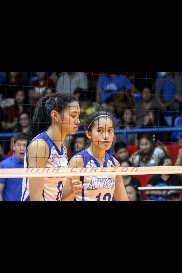 TeamJiBea's tweet photo. Jia looks like a jealous gf here while Bea looks like "yan ka nanaman, mahal" 😂©©© https://t.co/CbOGE1bvga