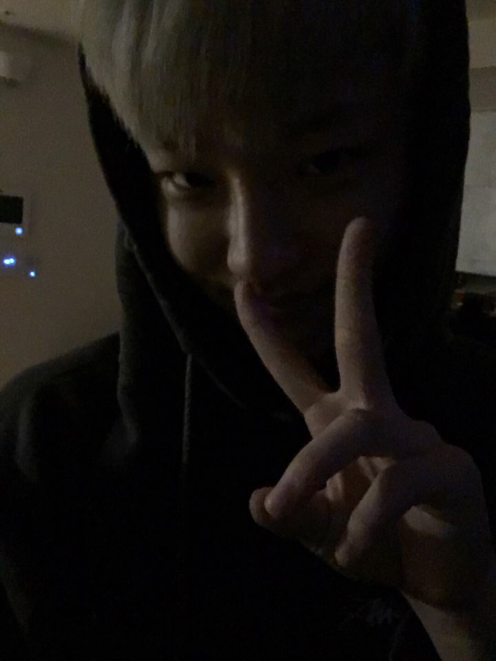 UNIQ_5's tweet photo. [#니꾸PD] 다음에 또 만나요~🎶 
#셀카는_선물이에오2 #조이쉔 #승연 #이보 #유니크 https://t.co/v2zqdaqttM