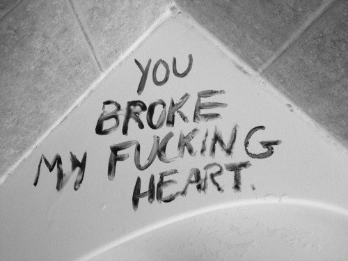 htl_tae's tweet photo. Ｔｈｅ Ｈａｔｅ ｂｅｃｏｍｅｓ 
Pａｓｓｉｏｎ． https://t.co/5wNLMmpMuk