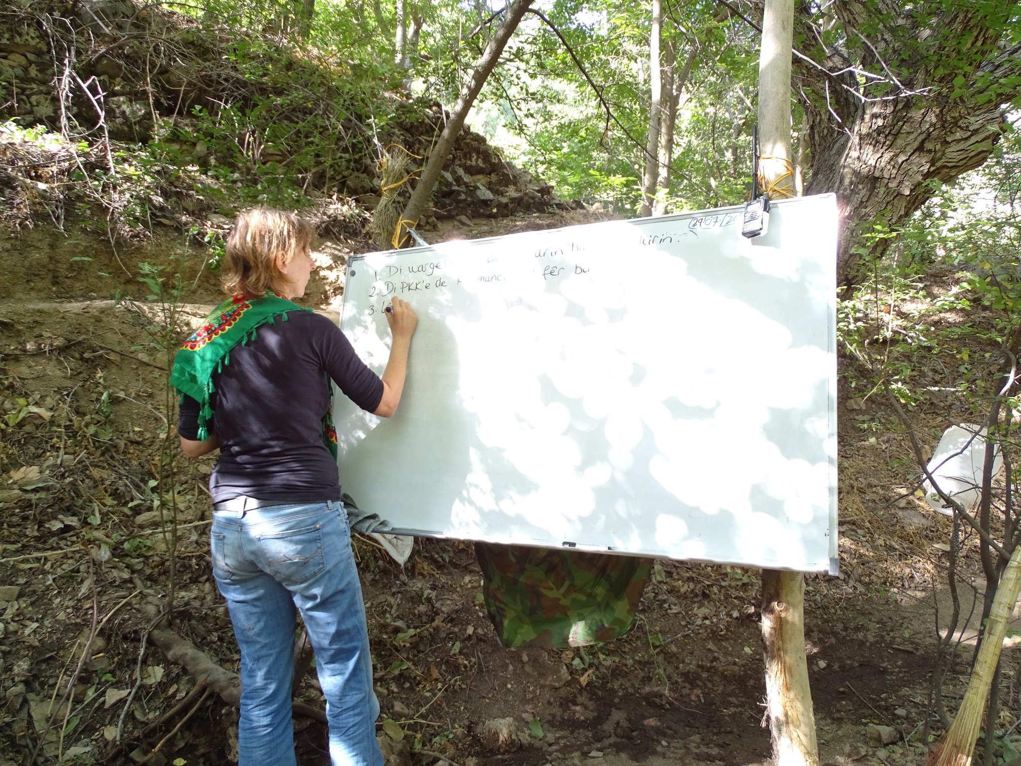 Homework in kurdish picture