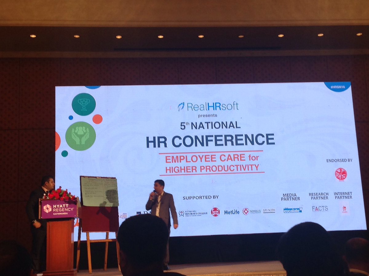HRSocietyNepal1's tweet photo. Group four presenting their discussion conclusions. #HRSN16 #RealHRsoft https://t.co/kzhSnebsQa
