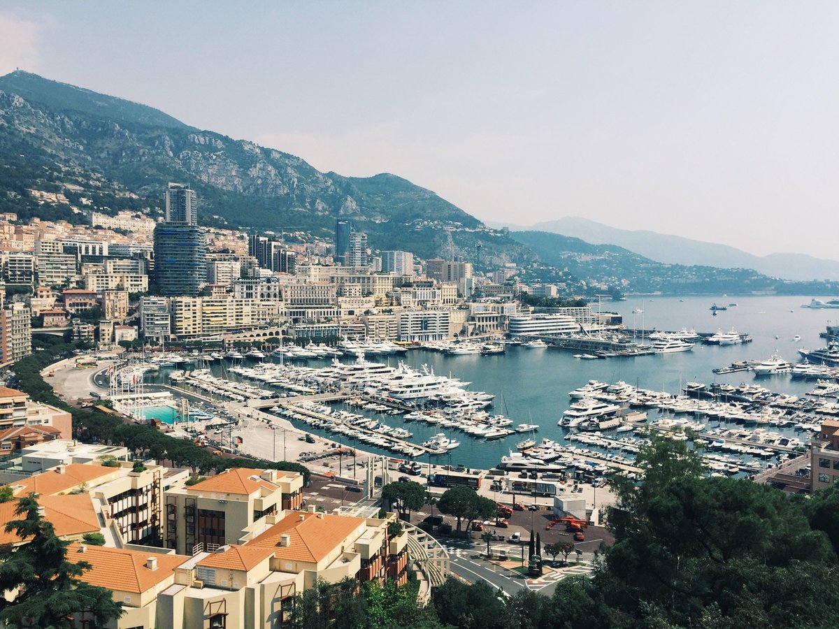 femalenomads's tweet photo. Monte Carlo https://t.co/rLCSwPrRfd