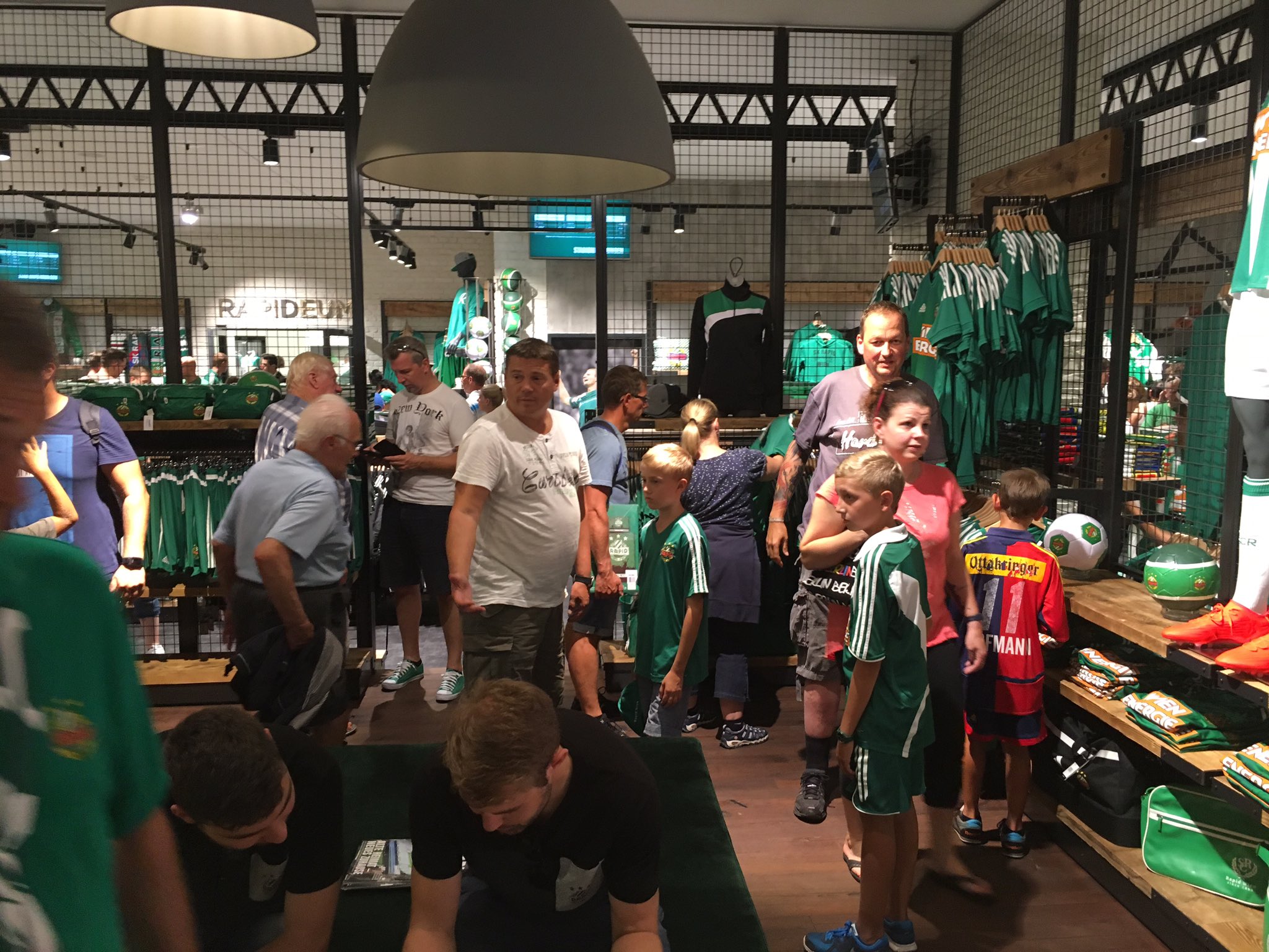 SK Rapid Wien on Twitter "Voller Betrieb in unserem neuen