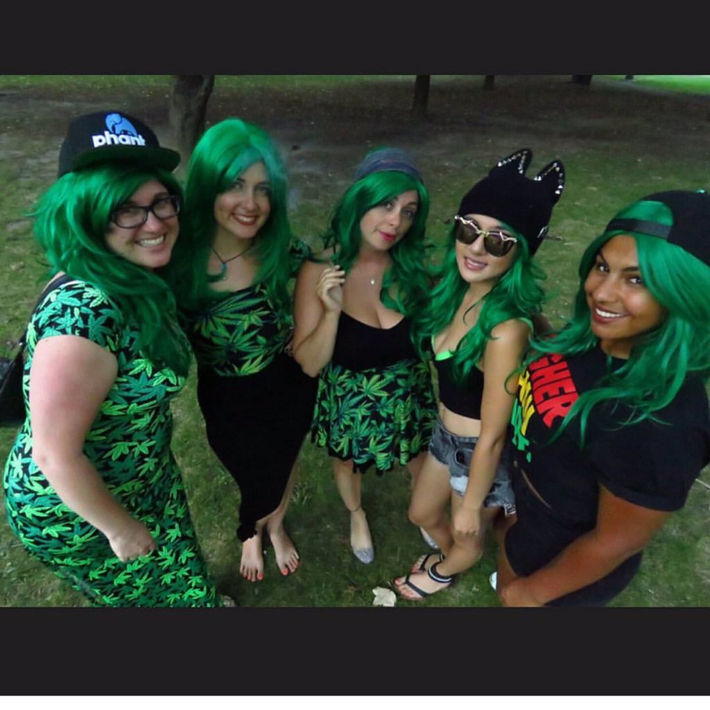 Join #GreenMarketTO today above <a href="/hotboxcafe/">Hotbox Lounge + Shop</a> 3-8pm featuring Toronto's top cannabis brands #420to #fuckprojectclaudia