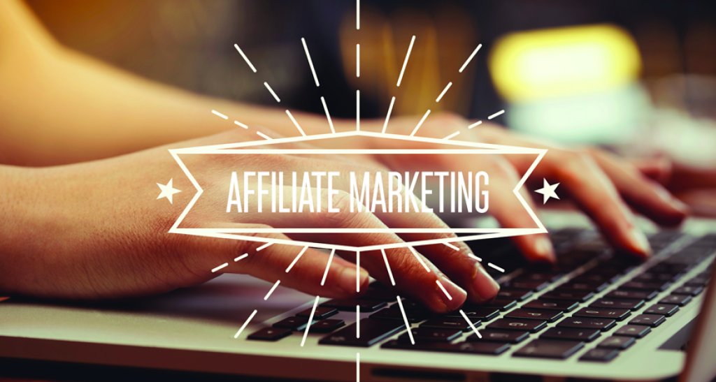 trendiguru's tweet photo. How to Get Started with #eCommerce #Affiliate #Marketing https://t.co/JaSMIybuqt via @OberloApp https://t.co/idgU6BXqu2
