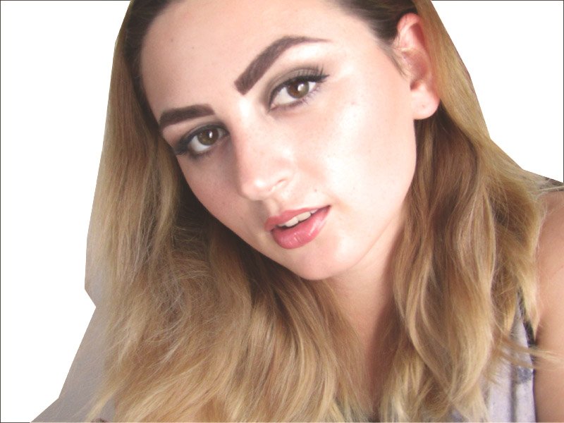 Tanoushi_S's tweet photo. everyday makeup look inspired by #rihanna https://t.co/GveaCI0w4B #beauty #blogger #style #news #fashion #video https://t.co/1mXpse7BTa