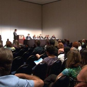 NavigateGwin's tweet image. ow.ly/yEdU303EVzf  Watch the video of our volunteer Jennifer at the forum on opiate epidemic #NavigateRecovery