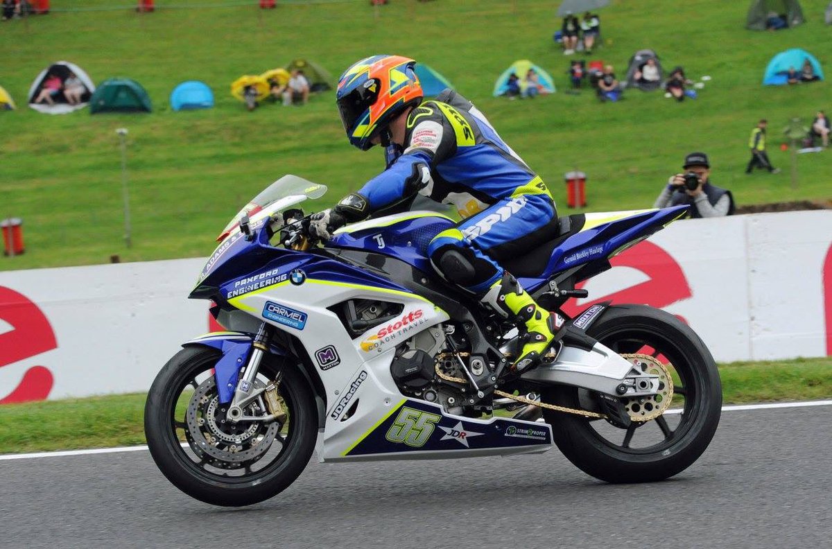 JDR_Racing's tweet photo. Cadwell Park @ash_ashbeech @RAdamsHaulage @richmaxton @Gixxergal @Michael25332121 https://t.co/2dJaUsdKR3