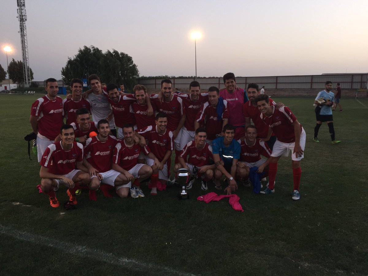 udcasetas's tweet photo. Campeones del Torneo de Torres #aupacasetas https://t.co/F4547xNepa