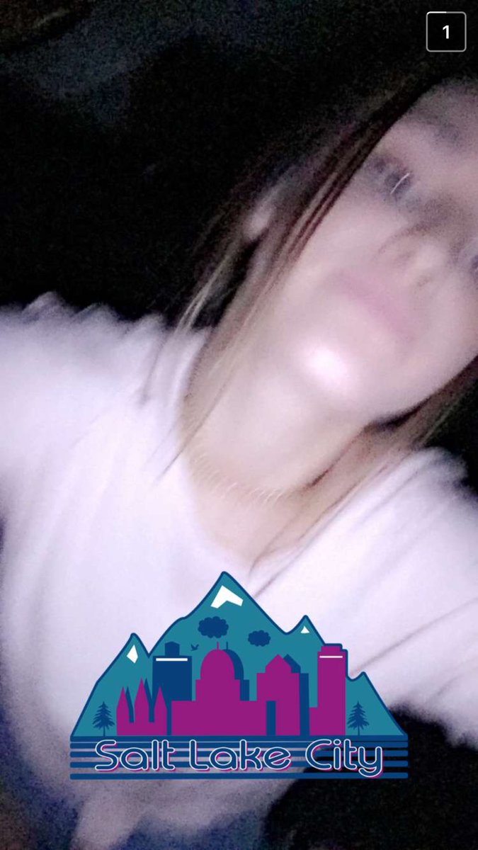 chanbeck99's tweet photo. Happpppy birthday to my dream girl😍😍😍😍😍😍😍😘😌☺️🎉 https://t.co/0EtZUEusLg
