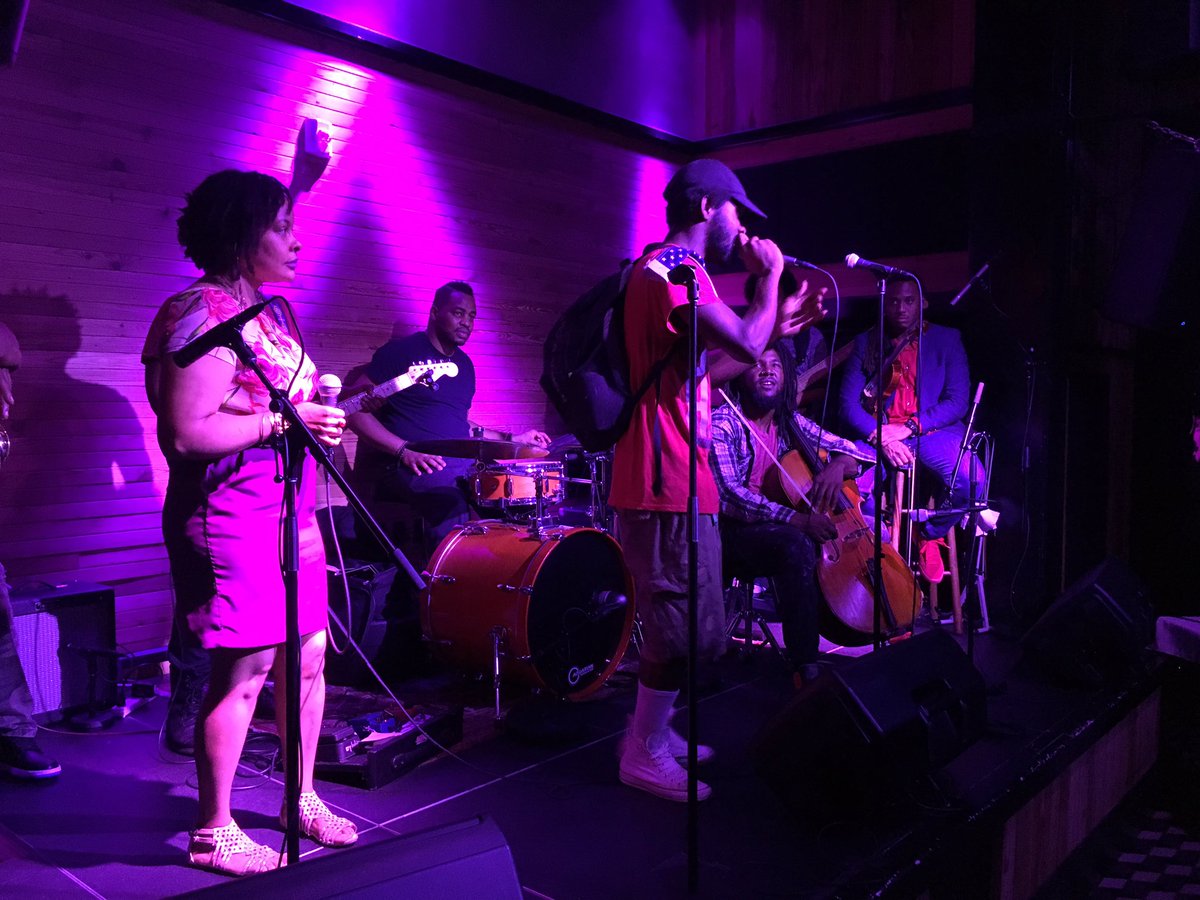 Sanashihla's tweet photo. Mama Fiyah @fiyahlikeayanna given it to em, during the open mic! #SFSNOLA #TrueLoveMovement https://t.co/gUEqRer77G