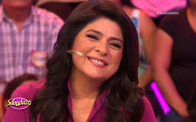 reydibrito17's tweet photo. Llegaste tú y dejó de importarme todo lo demás🌼💕👑👑💕❤❤❤
TEE AMOO DEMASIADOO QUEEN👑❤❤❤ @victoriaruffo31 TE AMO❤❤❤❤ https://t.co/xQccXlHF04