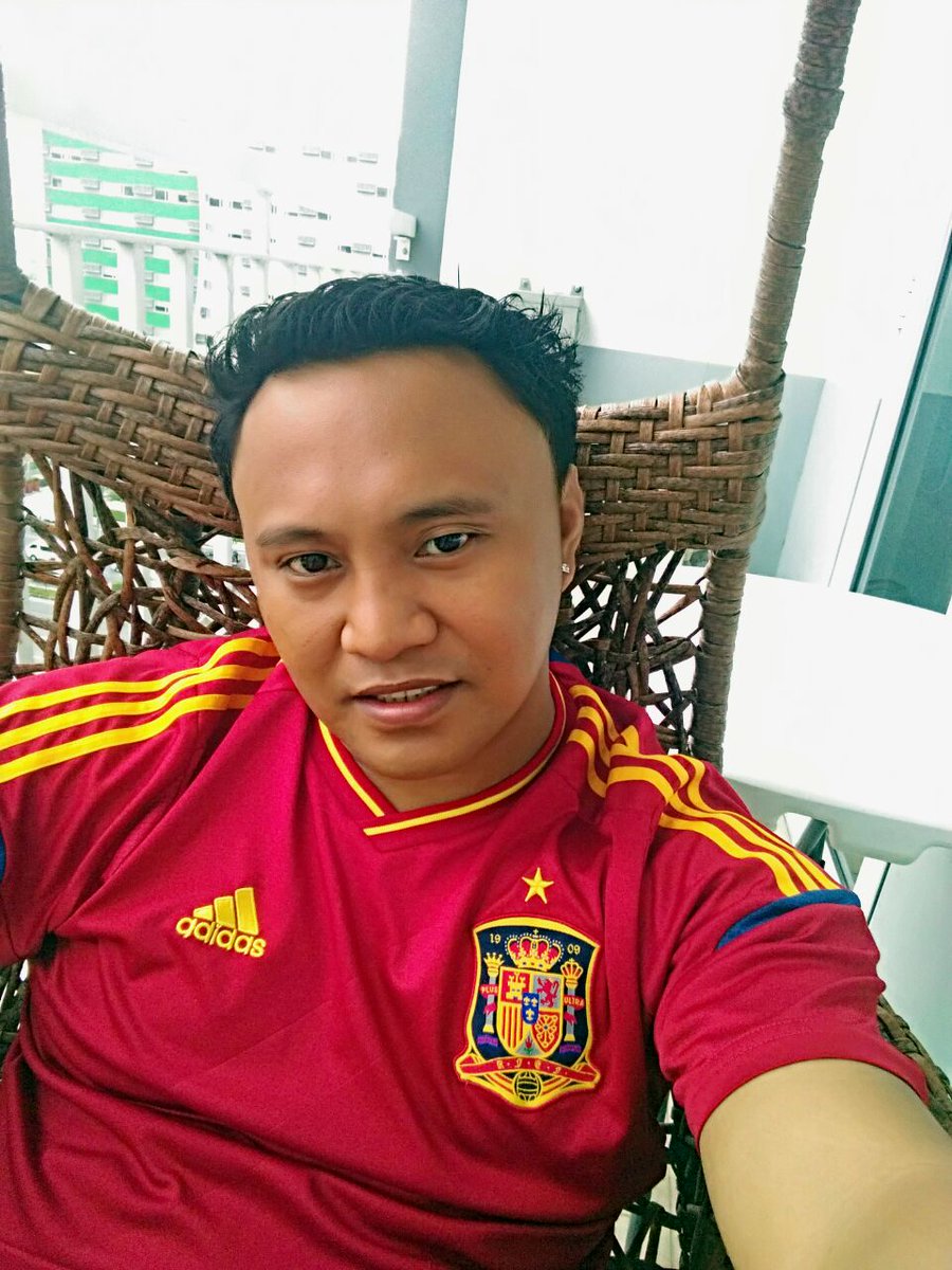 acepalatan's tweet image. Chillax chillax pag my time 😎😉🤔
#ShellResidences