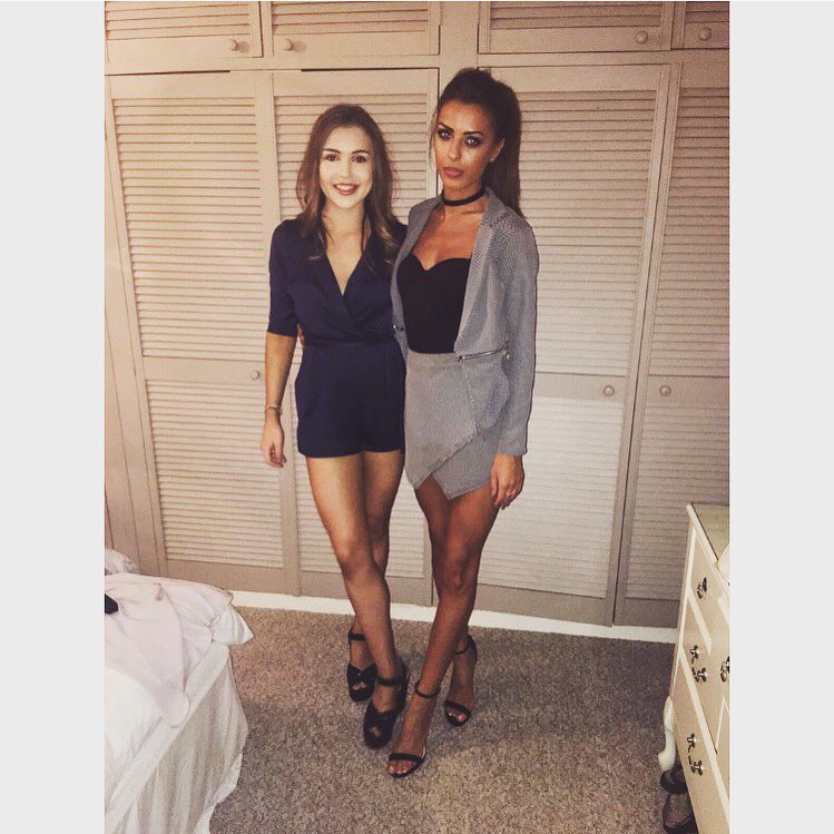 EllieWardX's tweet photo. LuXe last night 👠✌🏼️ https://t.co/4H1SzRurLe