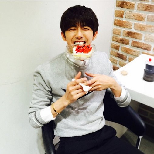 방금 뜬 오늘자 슈키라 스페셜 DJ 주인공.jpg | 인스티즈