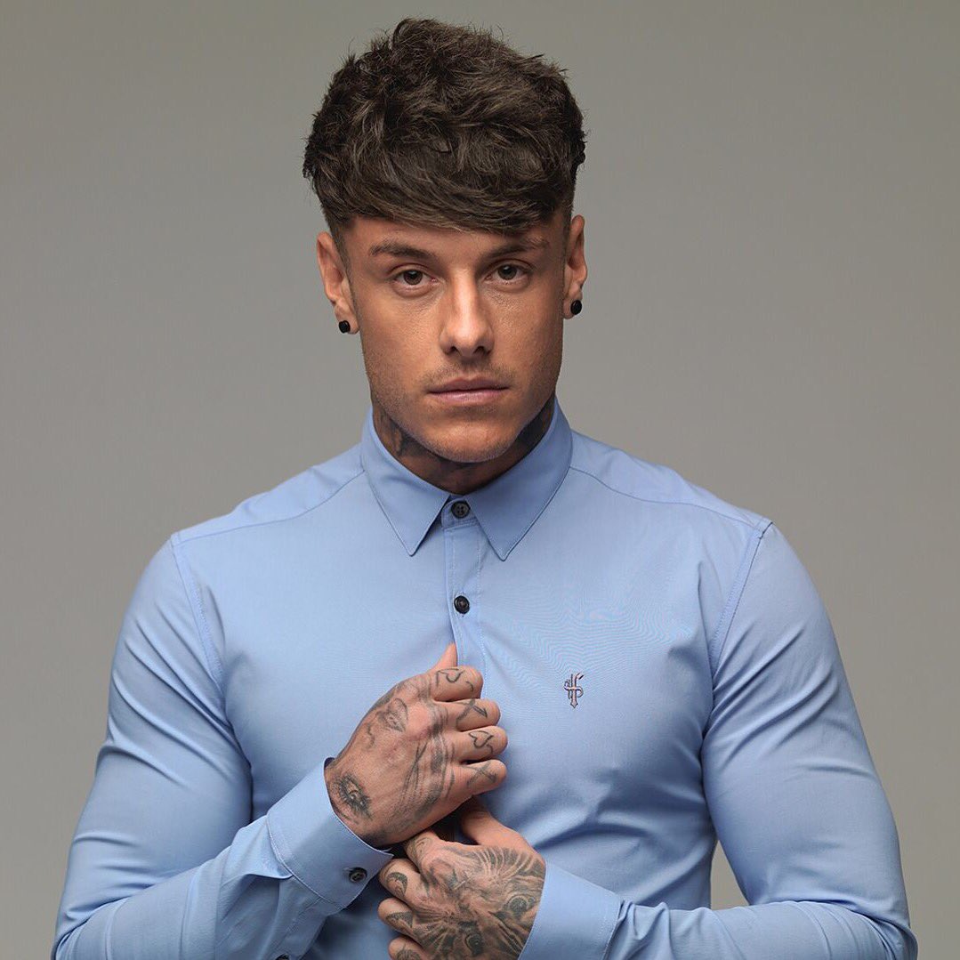 FatherSons_'s tweet photo. Win a shirt of your choice at #FatherSons.

- Follow
- RT

Winner chosen tonight 11pm | https://t.co/ygr7EkO6cx https://t.co/PYrIhjU0zs