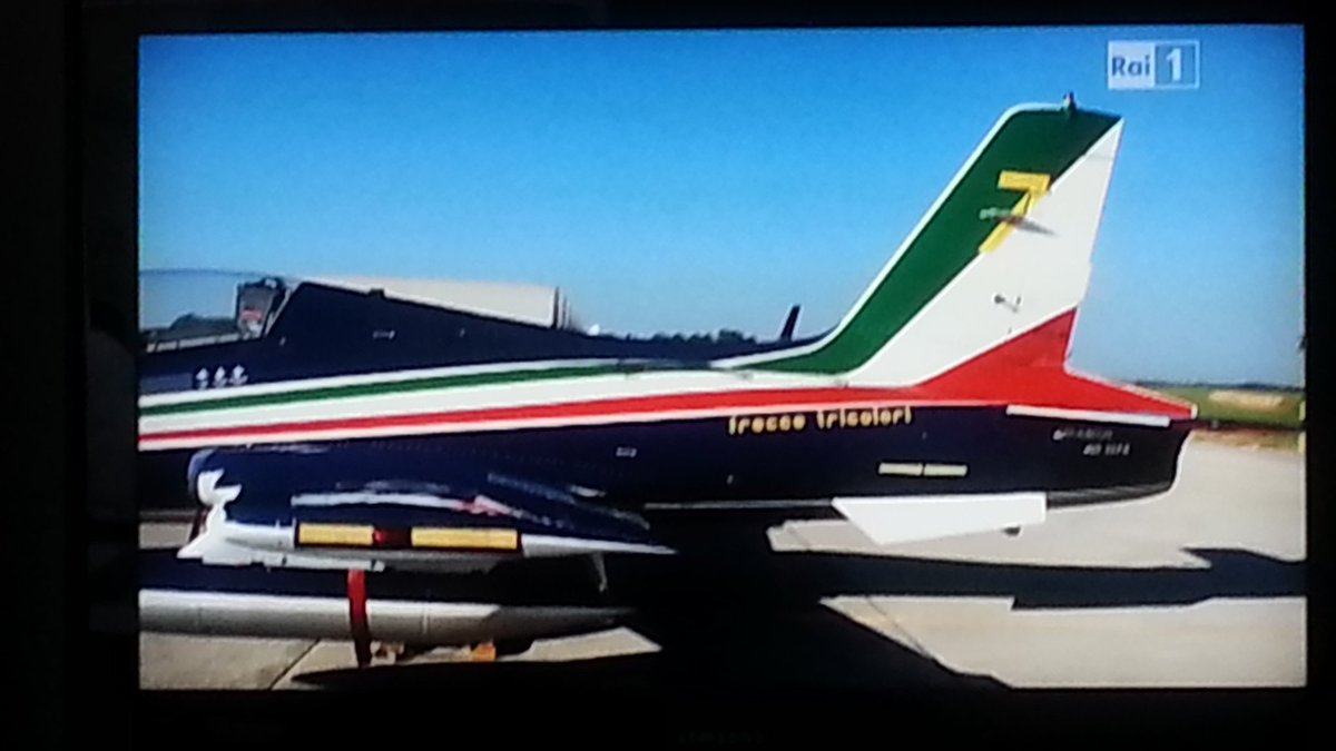 Silvio_Did's tweet photo. Oggi le @FrecceTricolori senza #Pony7 Capitano #LucaGalli originario di #Amatrice 💙
#Jesolo

#SMSsolidale #45500 https://t.co/WYQ2GAkLTd