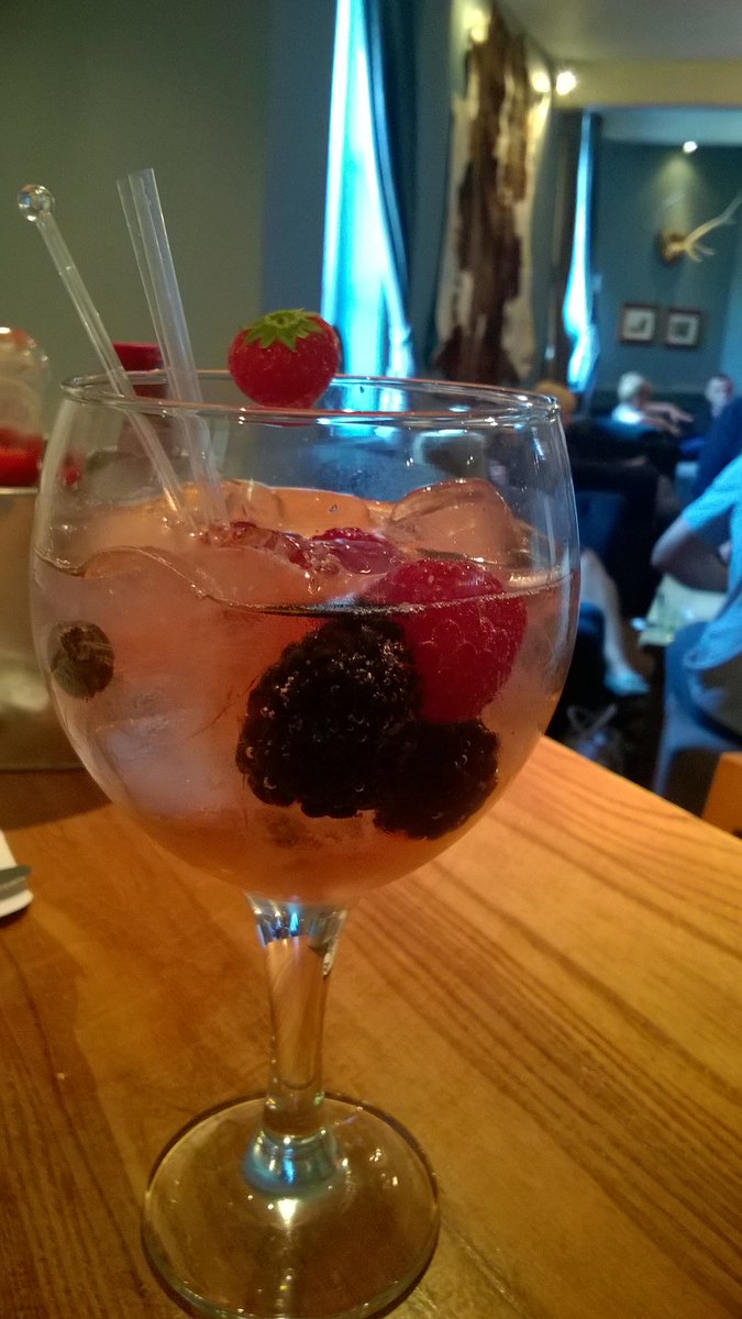 No work tomorrow? A perfect excuse for some canal side refreshment tonight!