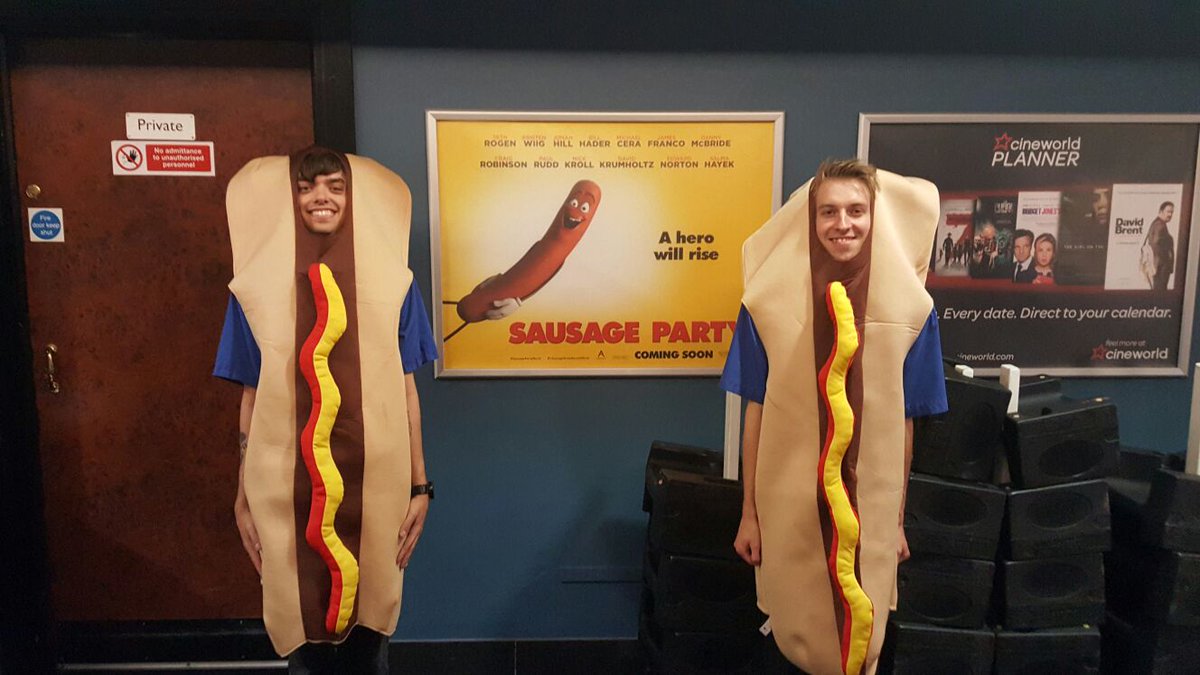 ringbeard's tweet photo. @FinnBalor @sausage_party  @rorysaurus22 #finnfreeze #hotdogs https://t.co/dsHuqVTDq5