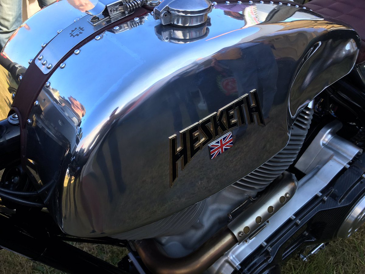 Stotto0511's tweet photo. Nice 🇬🇧 #MGP #iomtt https://t.co/pXrJB4tkta