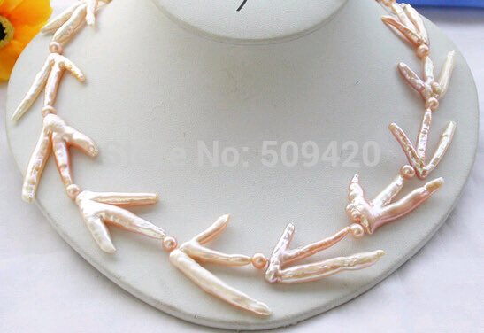 JCYWTH's tweet photo. GUYS. IM OPENING MY SHOP, STRICTLY SELLING CHICKEN FEET JEWELRIES :   ) https://t.co/pNQdsRFmgt