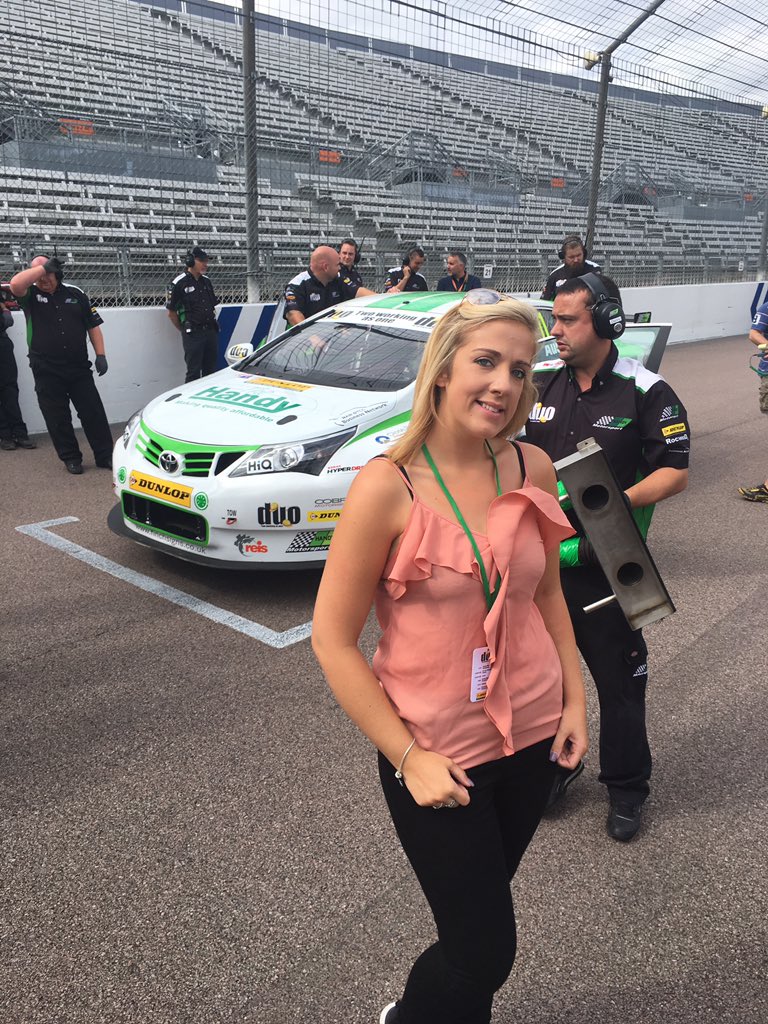 humphsparkle333's tweet photo. Grid tour 🏎😍 #BTCC2016 https://t.co/HoN8YdKOzs