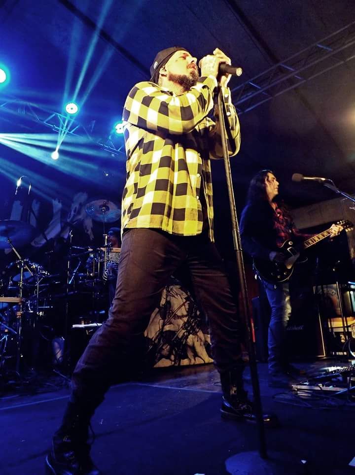amigosdrc's tweet photo. @detonautasRC show em Santo Antônio de Pádua /Rio de Janeiro na Casa do Amarelo #Rock #DRC #TamoJunto. Arrepiou!!! https://t.co/8jhpuvog3y
