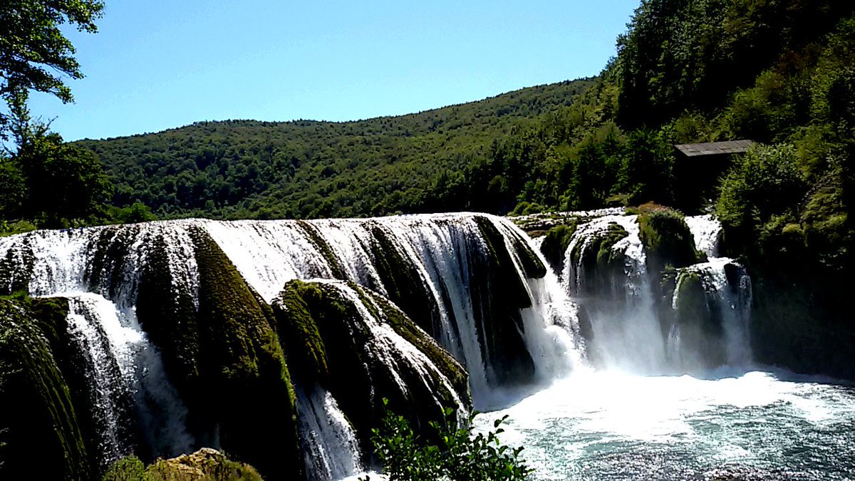 bosnia_expert's tweet photo. شلالات شتريباتشكي بوك بالامس
#strbacki
#una
#Bihac
#سياحة #البوسنة #الامارات #الكويت #البحرين #قطر #عمان #السعودية https://t.co/Y9KYbFgBpQ